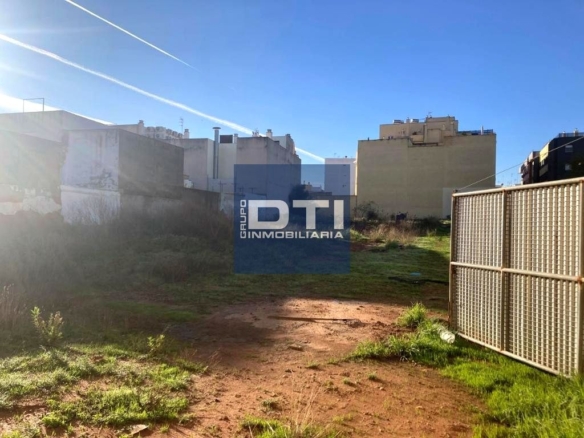 Imagen 1 de Terreno urbano para construir en venta en plaza del arahal
