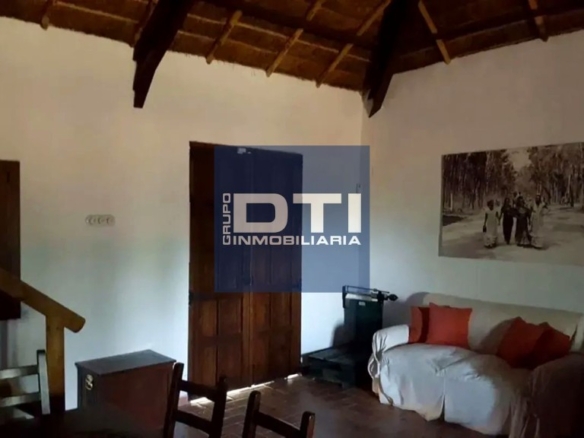 Imagen 3 de Casa en terreno de 5ha Villamanrique de la Condesa