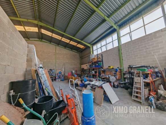 Imagen 2 de Nave industrial en Venta en Vall D Uxo