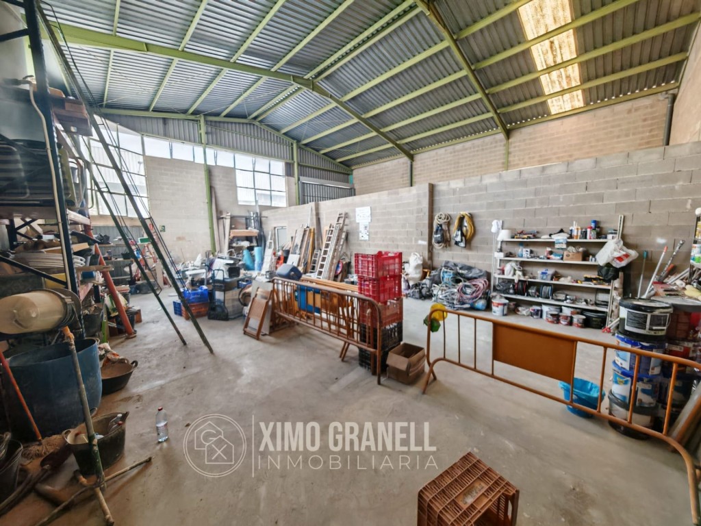 Imagen 1 de Nave industrial en Venta en Vall D Uxo