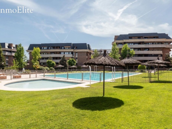 Imagen 1 de Bajo con Jardín en Majadahonda