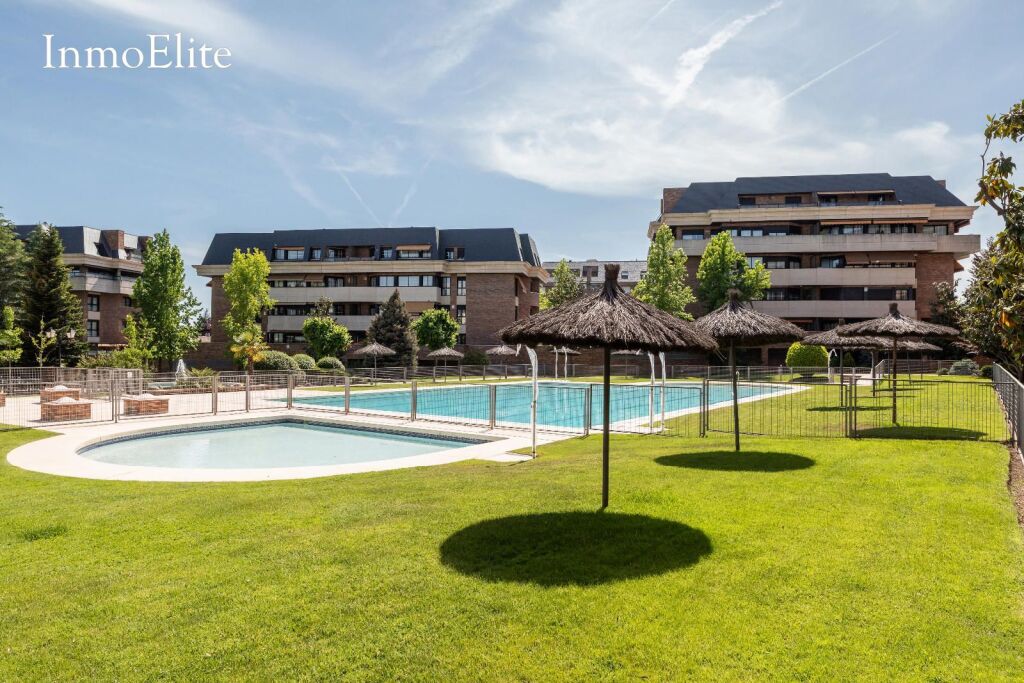Imagen 1 de Bajo con Jardín en Majadahonda