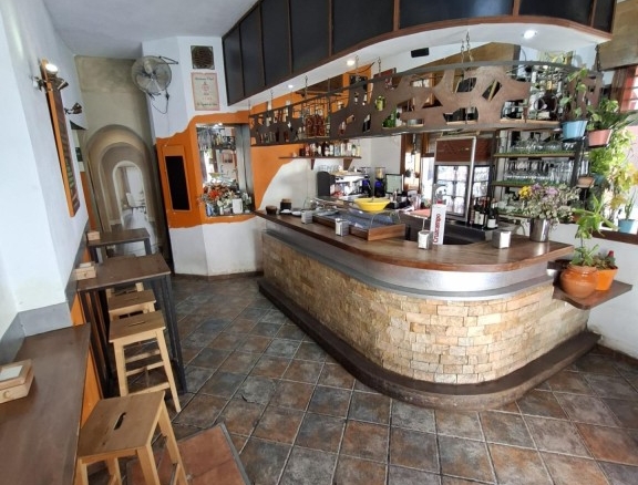 Imagen 2 de TRASPASO RESTAURANTE ALCOY 10 (CALLE TEODOSIO)
