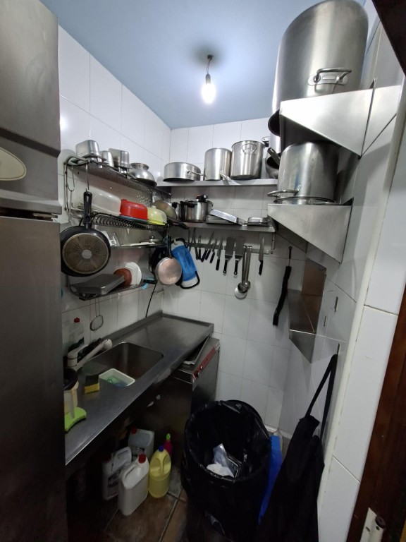 Imagen 3 de TRASPASO RESTAURANTE ALCOY 10 (CALLE TEODOSIO)