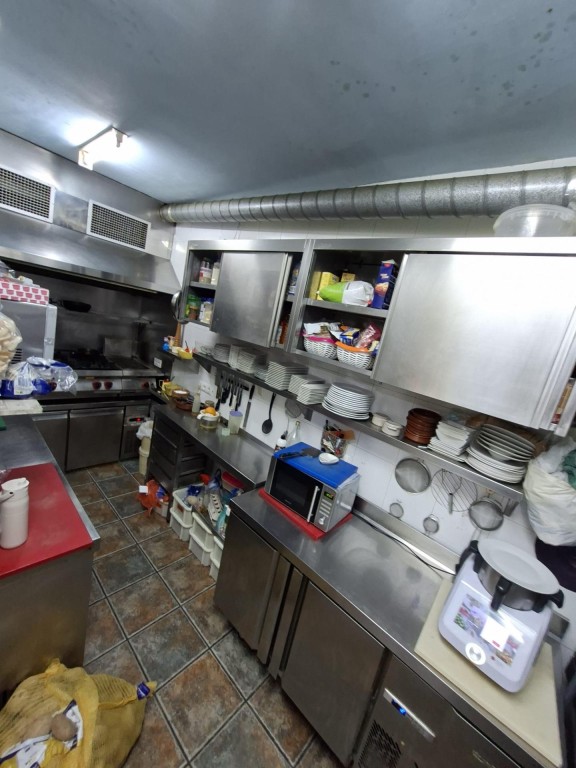 Imagen 4 de TRASPASO RESTAURANTE ALCOY 10 (CALLE TEODOSIO)