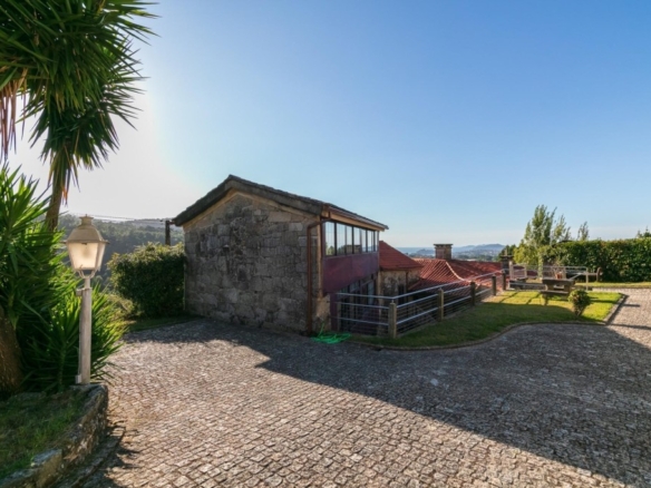Imagen 1 de ¿Buscas un refugio de paz y tranquilidad? ¡Esta preciosa villa es la respuesta!