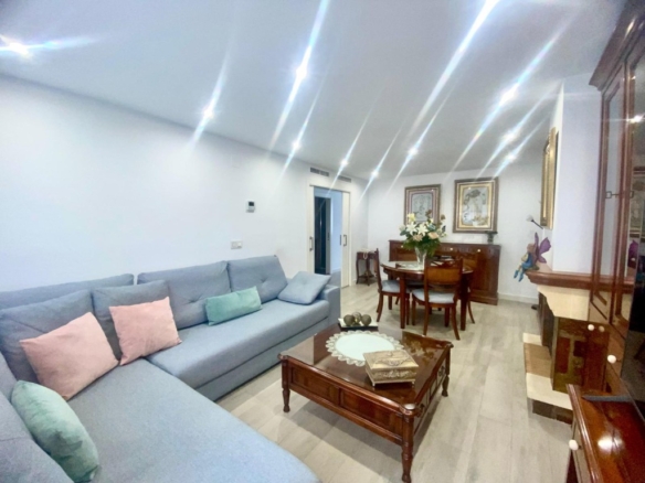 Imagen 2 de ESTUPENDA CASA REFORMADA EN CARLINDA