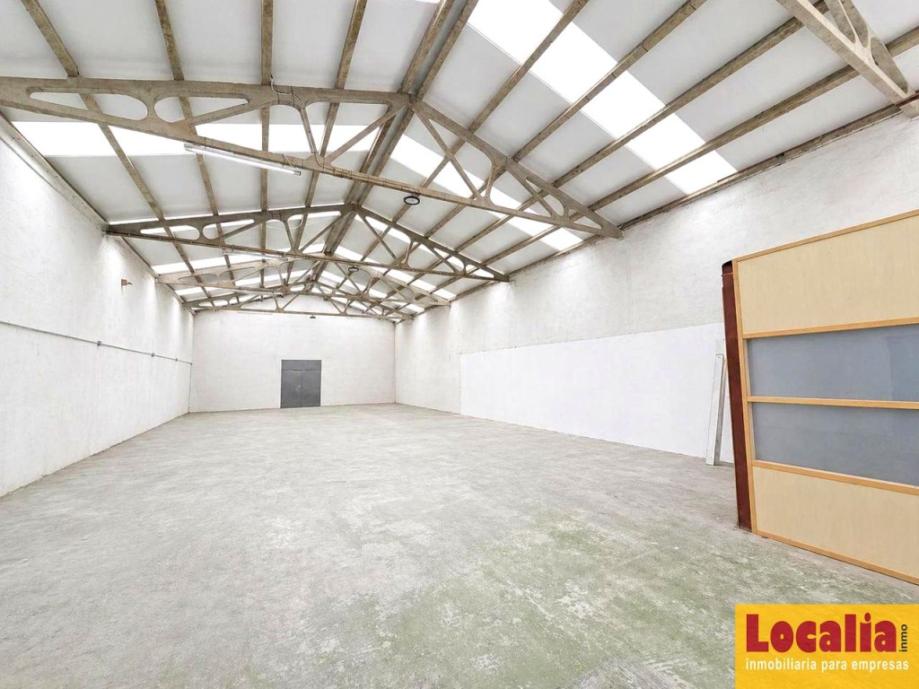 Imagen 4 de Nave industrial con acceso para tráiler Solares