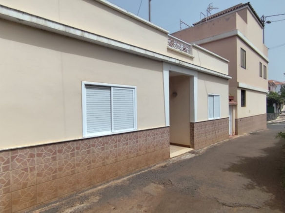 Imagen 1 de Casa-Chalet en Alquiler en Tacoronte Santa Cruz de Tenerife