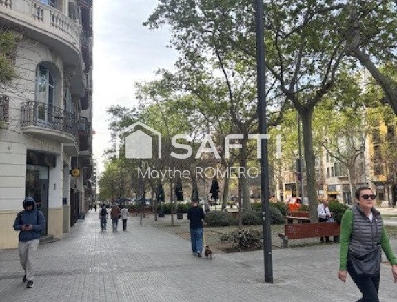 Imagen 2 de Plaza de parking para coche mediano en calle Casp junto a paseo de Sant Joan