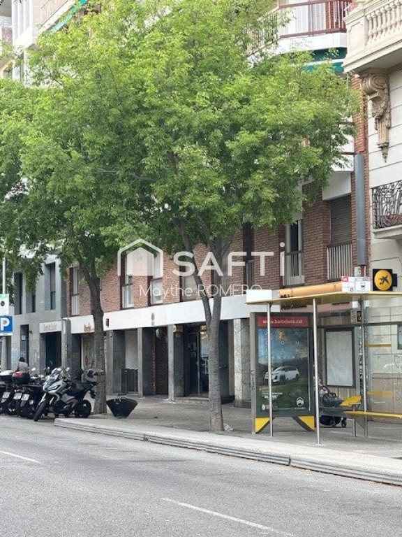 Imagen 3 de Plaza de parking para coche mediano en calle Casp junto a paseo de Sant Joan