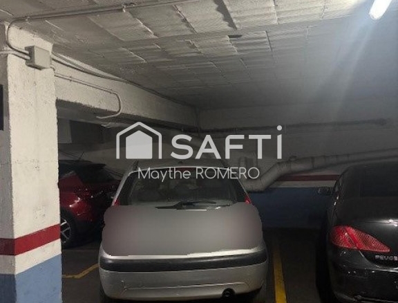 Imagen 4 de Plaza de parking para coche mediano en calle Casp junto a paseo de Sant Joan