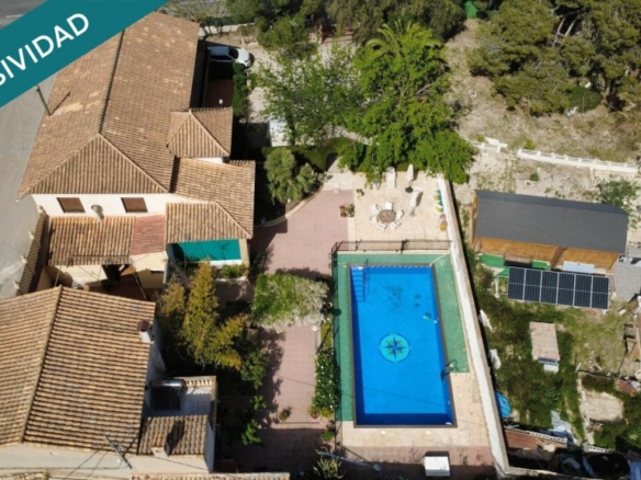 Imagen 2 de GRAN CASA CON PISCINA Y VIVIENDA INDEPENDIENTE EN XINORLA (MONÓVAR)