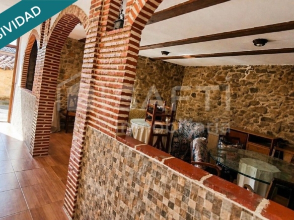 Imagen 2 de Casa de piedra con encanto y gran proyección