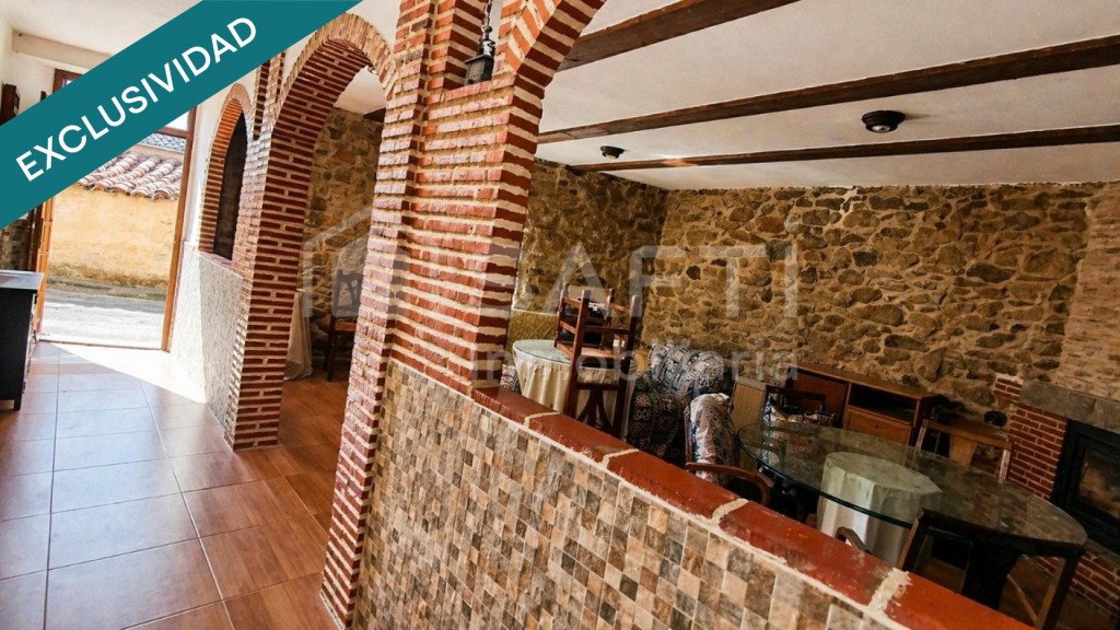 Imagen 2 de Casa de piedra con encanto y gran proyección