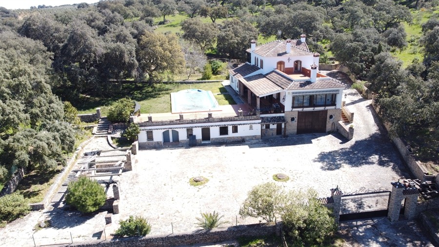 Imagen 3 de Casa de campo-Masía en Venta en Ronda Málaga