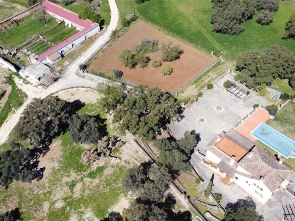 Imagen 1 de Casa de campo-Masía en Venta en Ronda Málaga