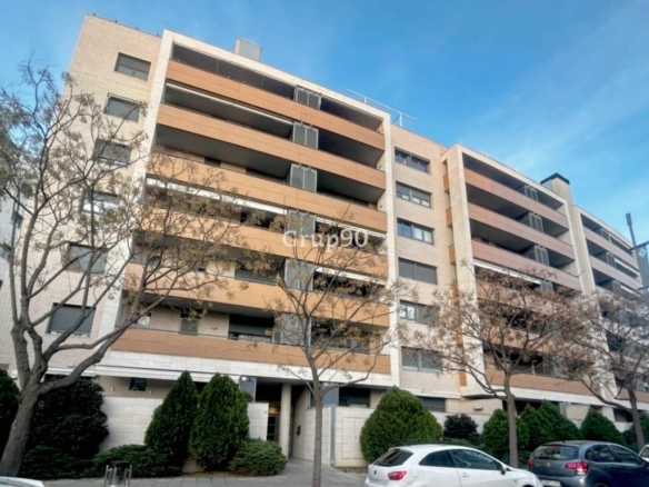 Imagen 1 de ✨ ESPECTACULAR PISO EN CAPPONT – 3 HABITACIONES + PARKING + TRASTERO ✨