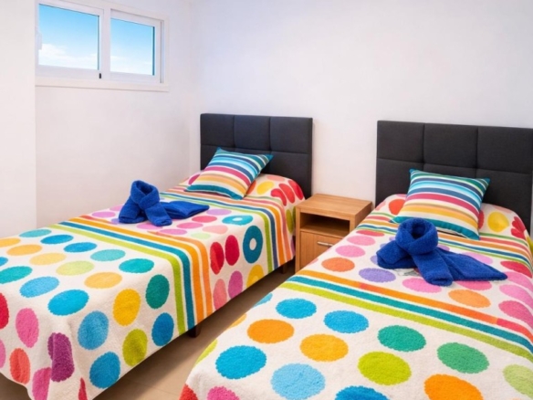 Imagen 3 de Local adaptado a vivienda en San Eugenio – Costa Adeje