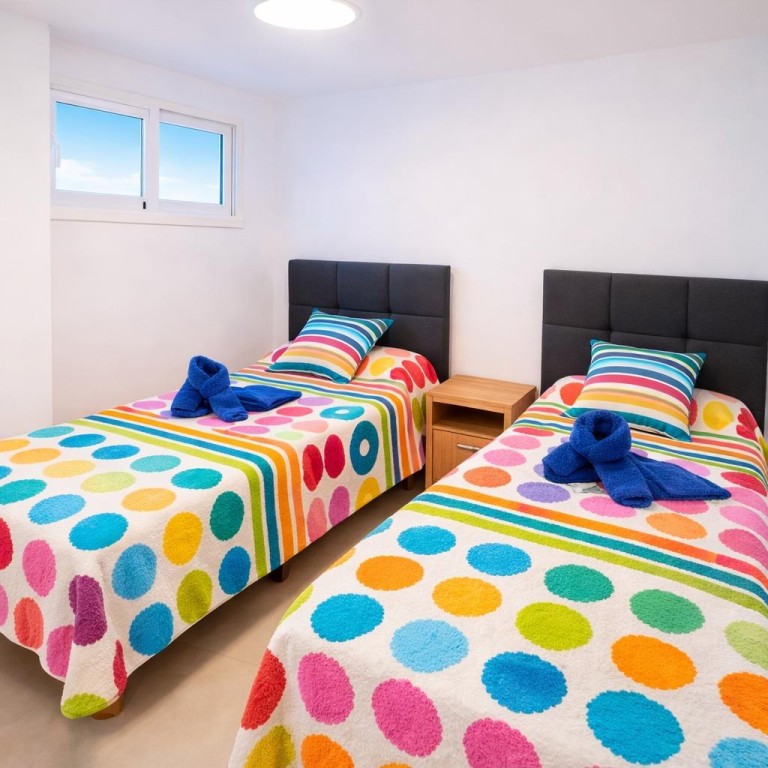 Imagen 3 de Local adaptado a vivienda en San Eugenio – Costa Adeje