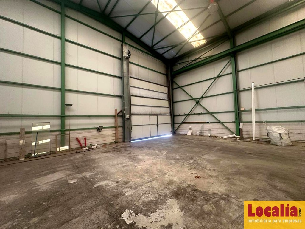 Imagen 4 de Nave industrial en alquiler en Guarnizo
