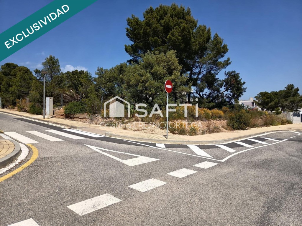 Imagen 1 de ¡Terreno urbano edificable a un paso del mar en la Costa Dorada!