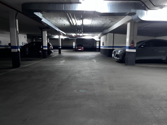 Imagen 2 de Parking moto en Alquiler en Madrid Madrid CARABANCHEL