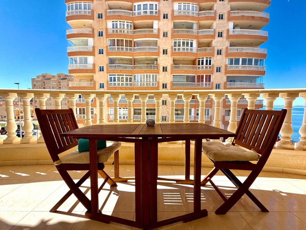 Imagen 1 de Fantástico apartamento de 2 dormitorios en Residencial Mares II – Km 7 La Manga del Mar Menor