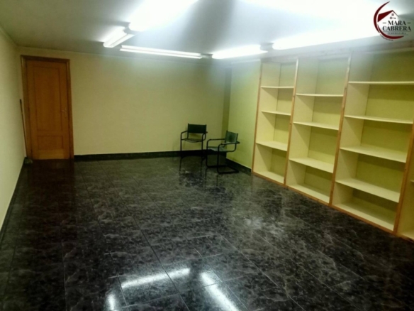 Imagen 4 de Local comercial en Alquiler en Oliva Valencia