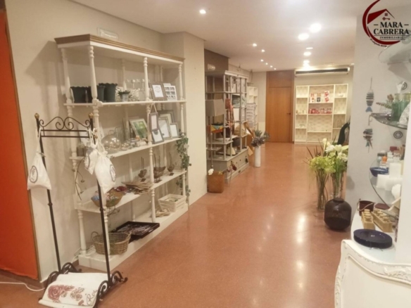 Imagen 2 de Local comercial en Venta en Gandia Valencia