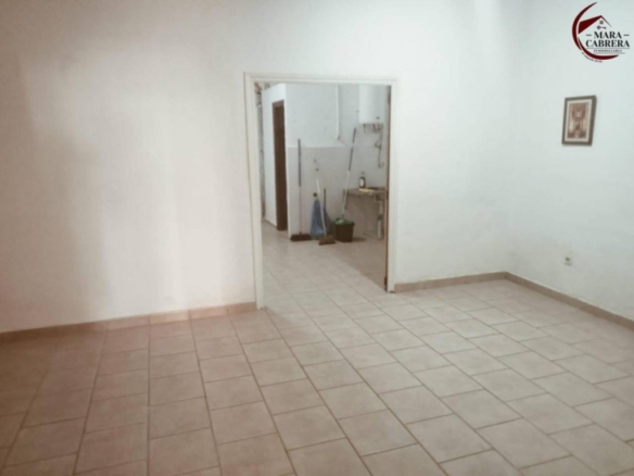 Imagen 3 de Local comercial en Venta en Oliva Valencia