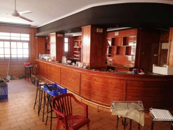 Imagen 1 de Local comercial en Venta en Tavernes De La Valldigna Valencia