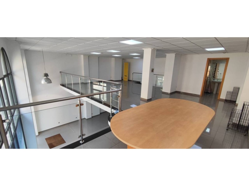 Imagen 2 de Local comercial en Venta en Tavernes De La Valldigna Valencia