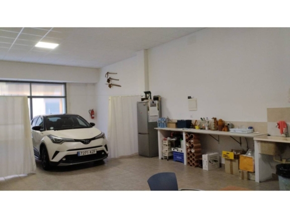 Imagen 4 de Local comercial en Venta en Gandia Valencia