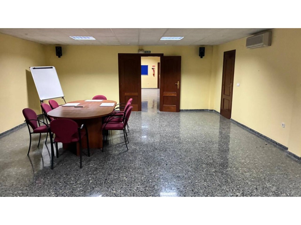 Imagen 3 de Local comercial en Alquiler en Gandia Valencia