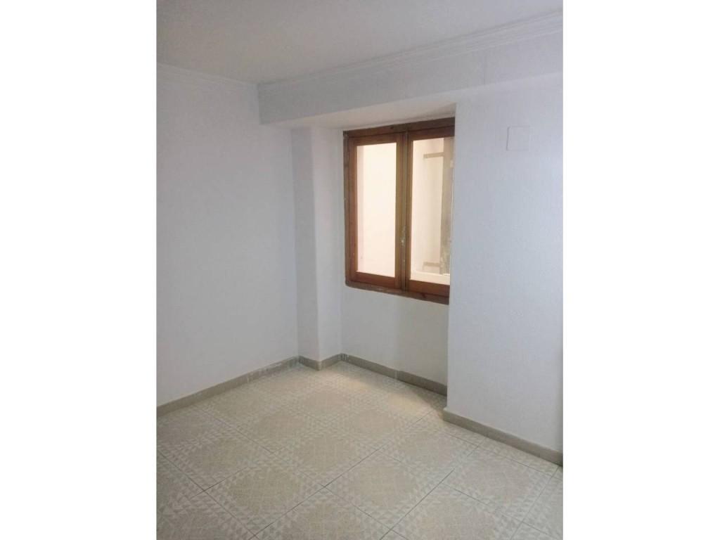 Imagen 3 de Local comercial en Venta en Oliva Valencia