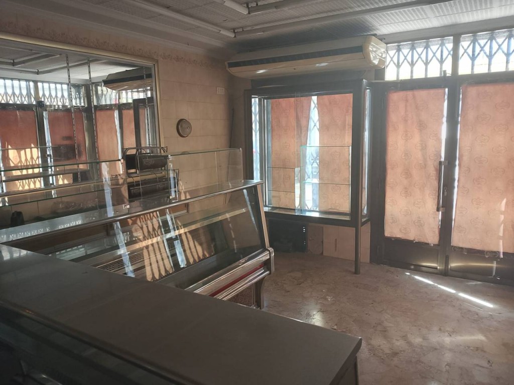 Imagen 4 de Local comercial en Venta en Oliva Valencia