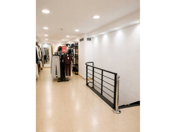 Imagen 2 de Local comercial en Venta en Gandia Valencia