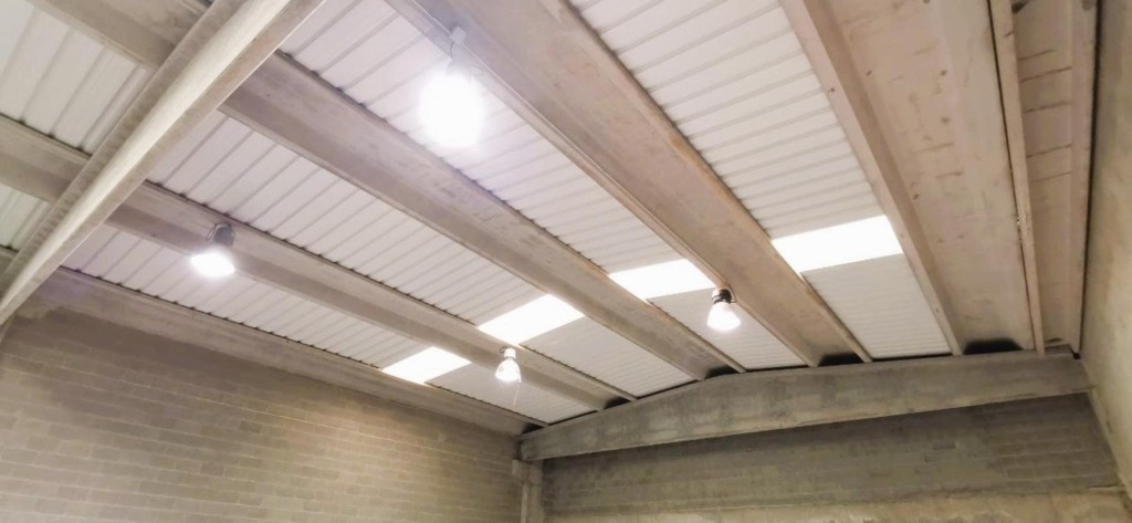 Imagen 3 de Nave industrial con aparcamiento en Sant Cugat Sesgarrigues