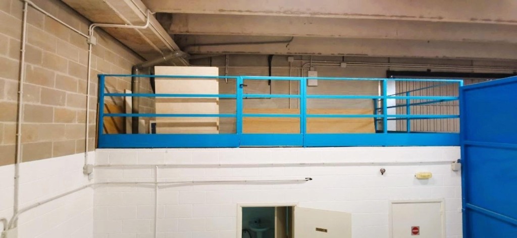 Imagen 4 de Nave industrial con aparcamiento en Sant Cugat Sesgarrigues