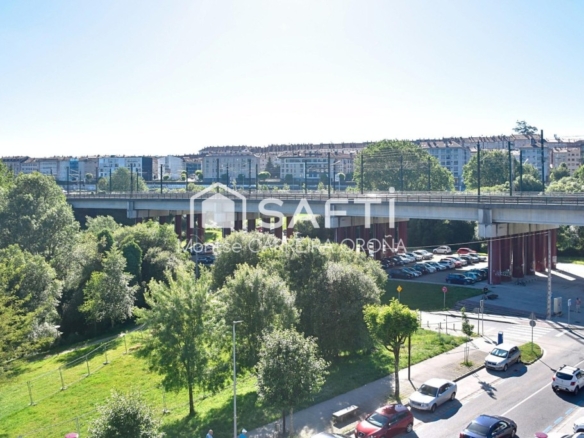 Imagen 2 de Exclusivo y espectacular piso de 4 habitaciones con plaza de garaje y trastero en una localización inmejorable.