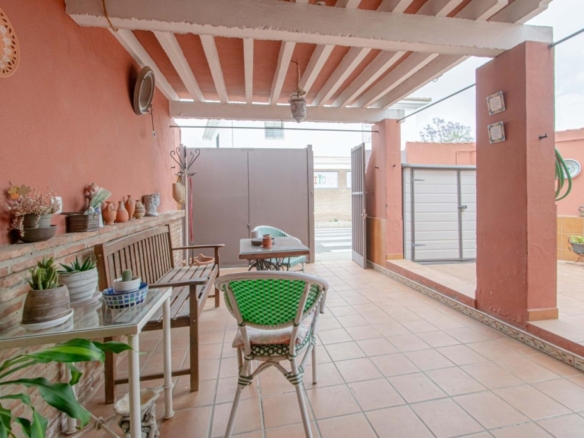 Imagen 2 de Magnífica vivienda adosada en Gines