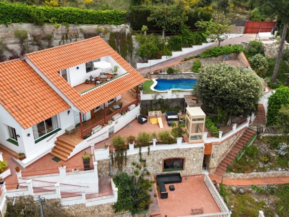 Imagen 2 de Casa-Chalet en Venta en Arenys De Munt Barcelona