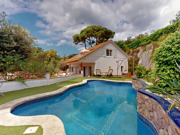 Imagen 4 de Casa-Chalet en Venta en Arenys De Munt Barcelona