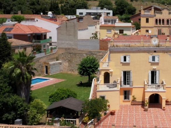 Imagen 1 de Casa-Chalet en Venta en Teia Barcelona