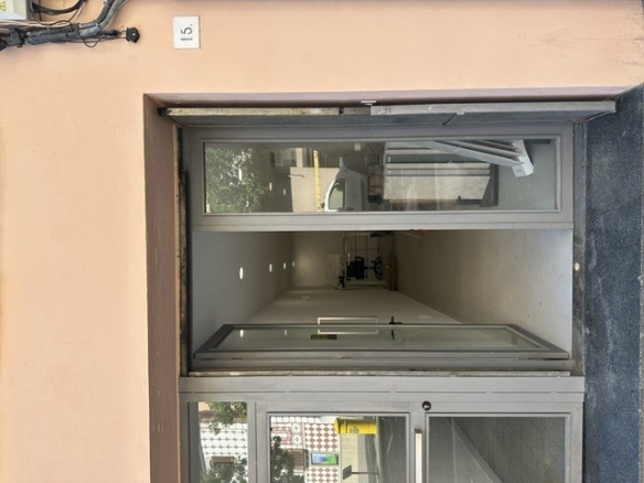 Imagen 2 de Local comercial de Obra Nueva en Alquiler en Molins De Rei Barcelona