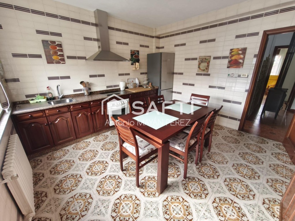 Imagen 3 de GRAN OPORTUNIDAD! CASA EN VENTA EN RIANXO