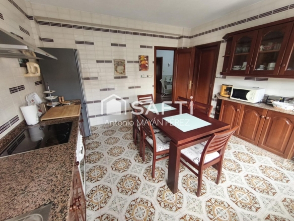 Imagen 4 de GRAN OPORTUNIDAD! CASA EN VENTA EN RIANXO