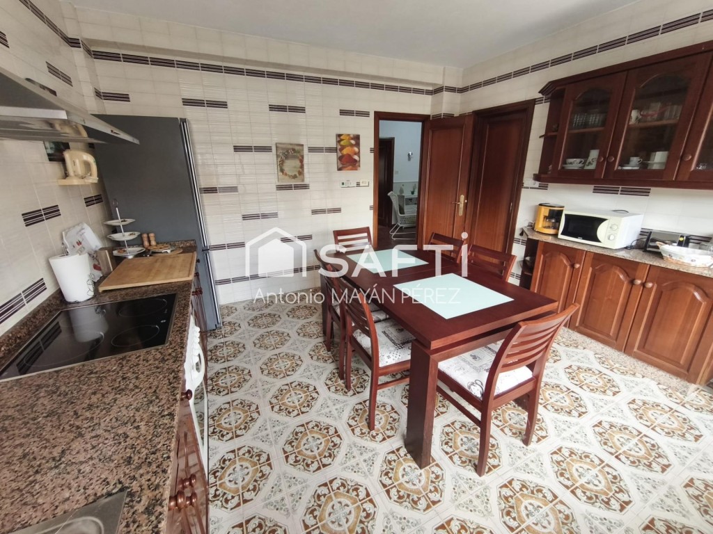 Imagen 4 de GRAN OPORTUNIDAD! CASA EN VENTA EN RIANXO
