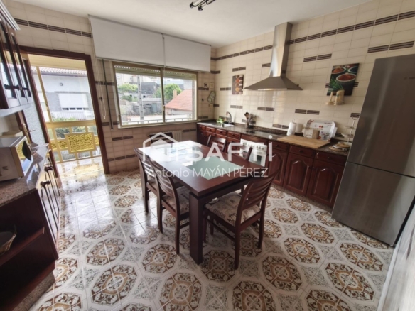 Imagen 1 de GRAN OPORTUNIDAD! CASA EN VENTA EN RIANXO
